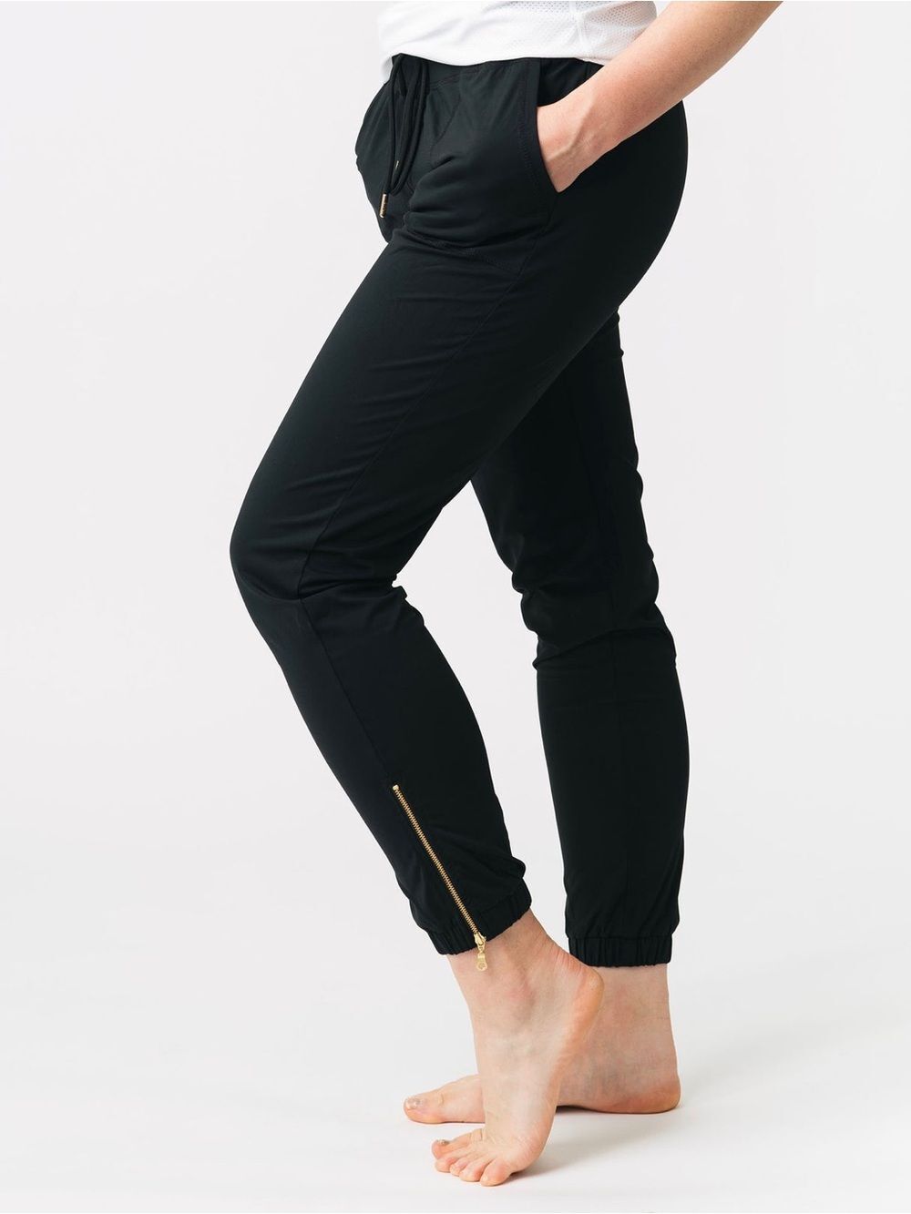 Zyia Active Black Everywhere Zipper Jogger NWT M